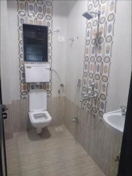 Prince International Navi Mumbai Exterior photo